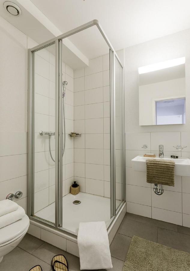 Swiss Star Guesthouse Oerlikon - Contactless Self Check-In Zúrich Exterior foto